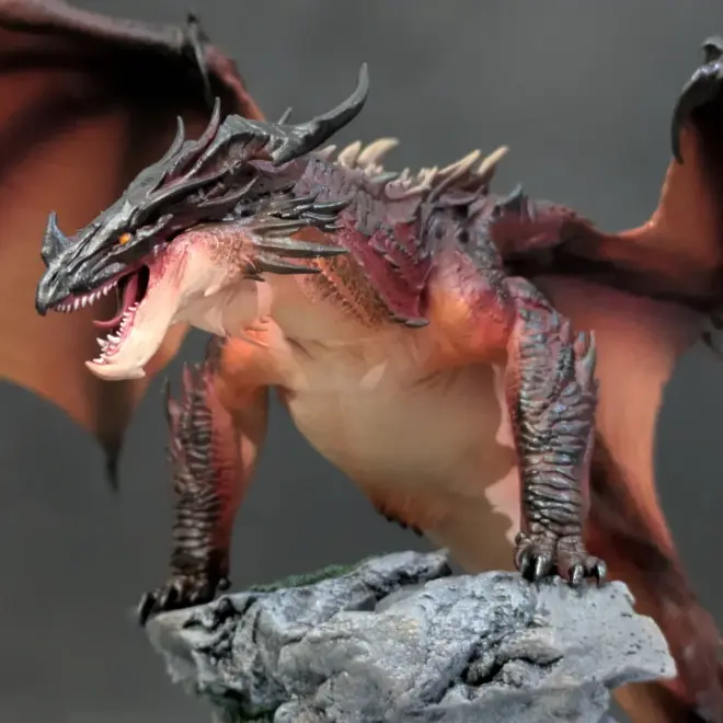 Фигурка Дракона