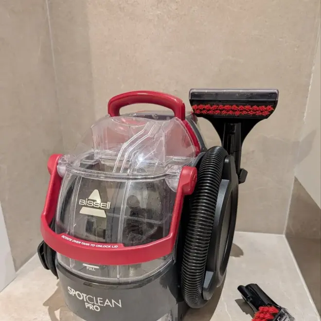 Моющий пылесос Bissell SpotClean Pro