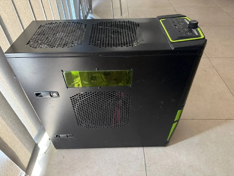 Thermaltake Desktop PC with Ryzen 3 3200GE