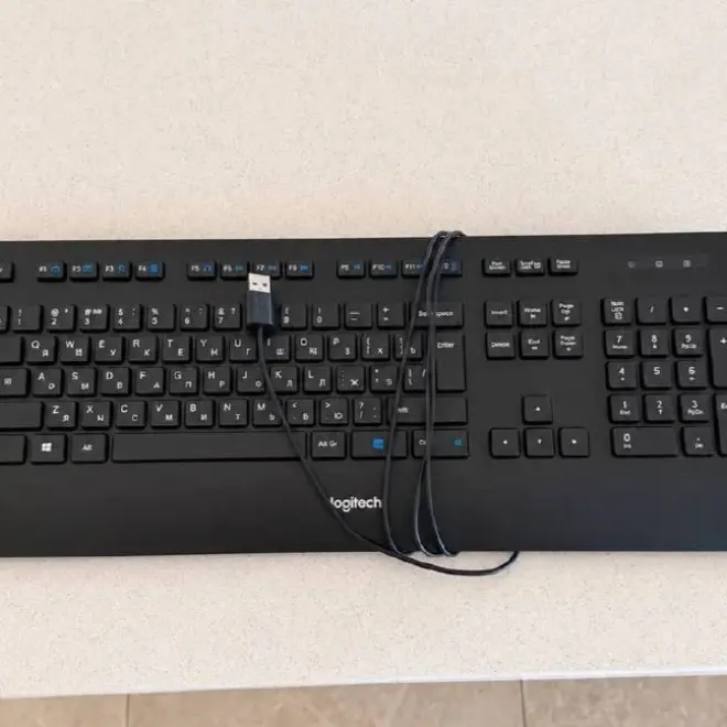 Клавиатура Logitech