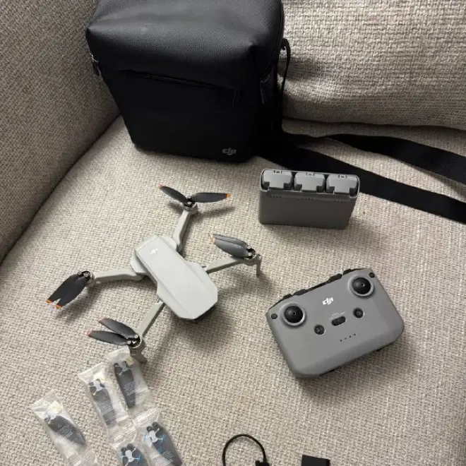 DJI Mini 2 Fly More Combo