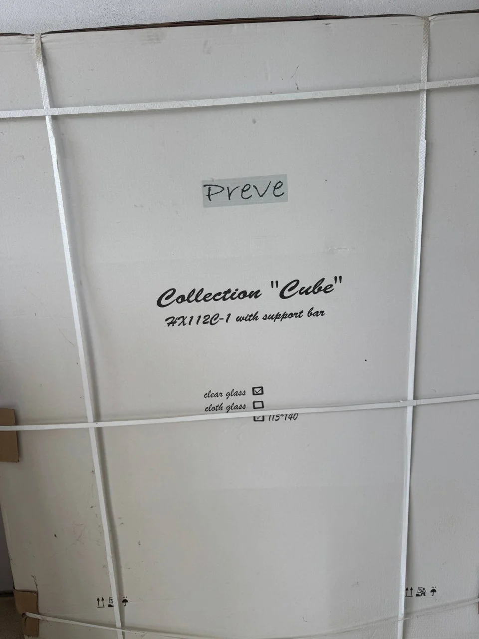 Стеклянная перегородка для ванной Preve Collection Cube