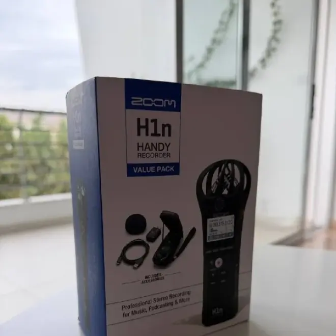 Zoom H1n Handy Recorder (Value Pack)