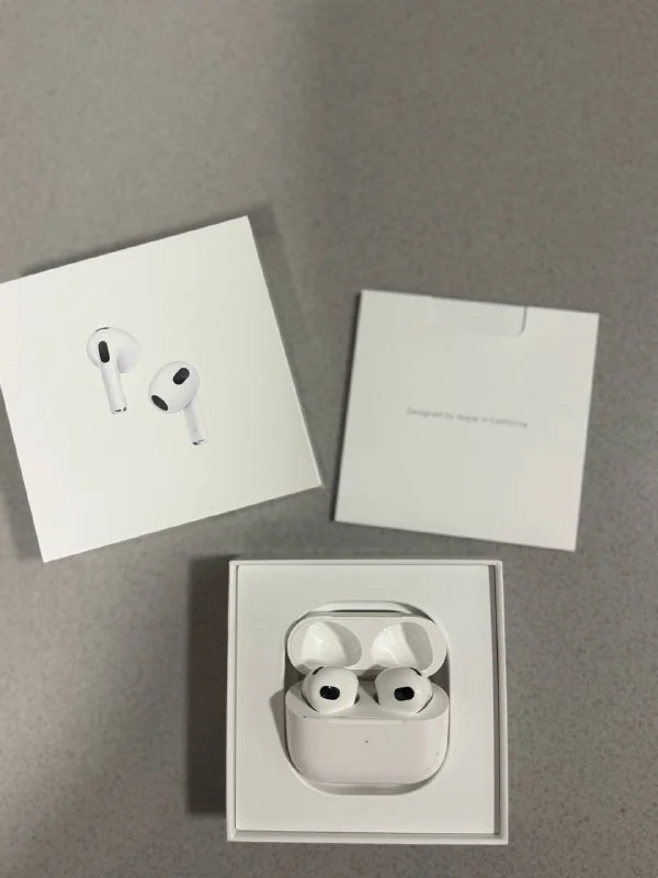 AirPods 3