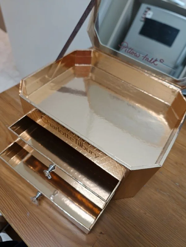 Коробка для хранения Charlotte Tilbury