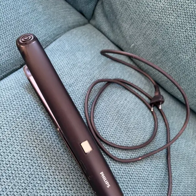 Выпрямитель для волос Philips