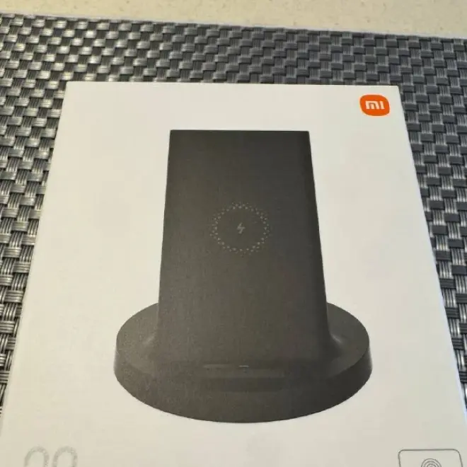 Беспроводная зарядка Xiaomi Mi 20W