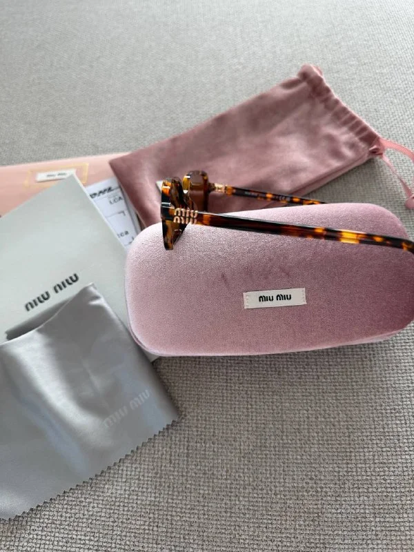 Очки Miu Miu