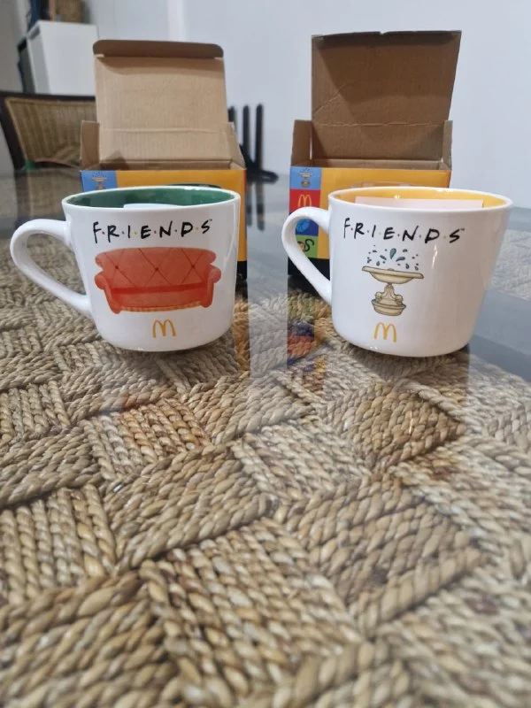 Коллекционные кружки Friends от McDonald's