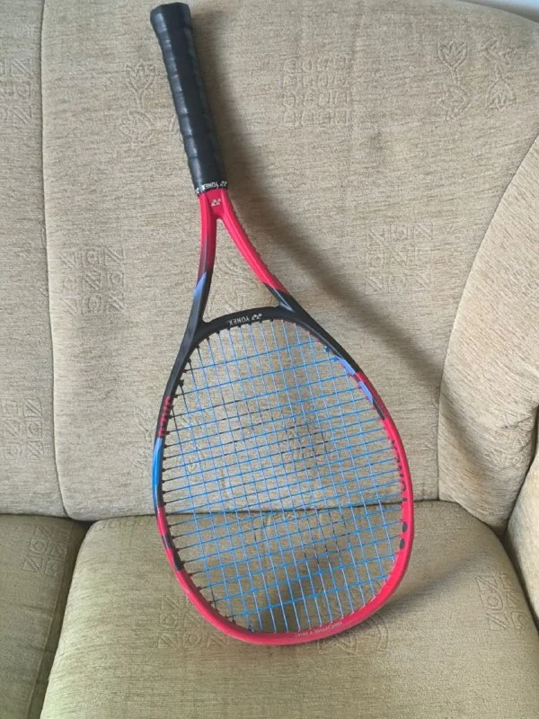 Теннисная ракетка Yonex Vcore 100
