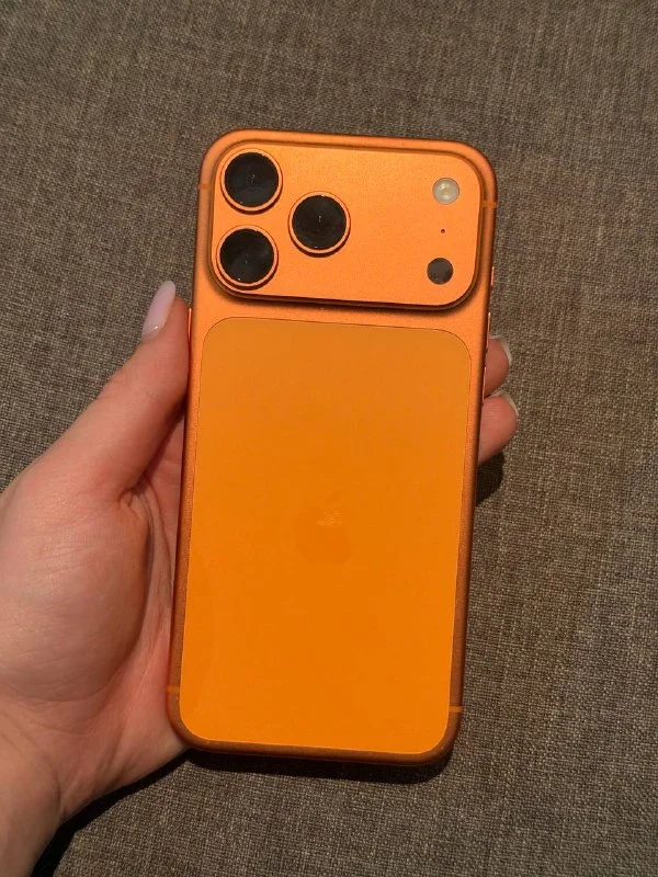 iPhone 17 Pro Max 2TB Cosmic Orange